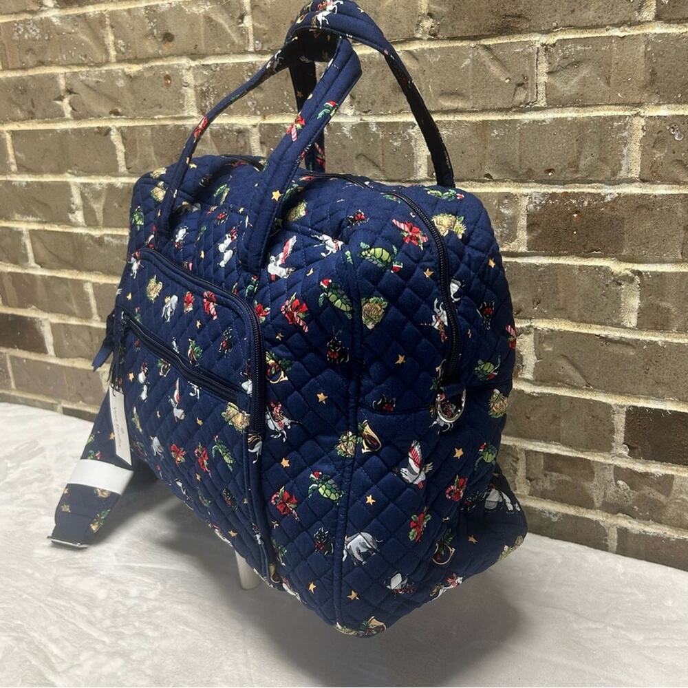 Vera Bradley Holiday Weekender Travel Bag & Crossbody Snow Globe Motifs Xmas NWT - Picture 3 of 11